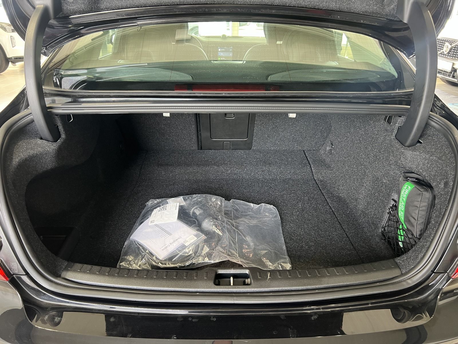 Volvo S60 T8 Ultimate Dark Recharge AWD B&W Massage