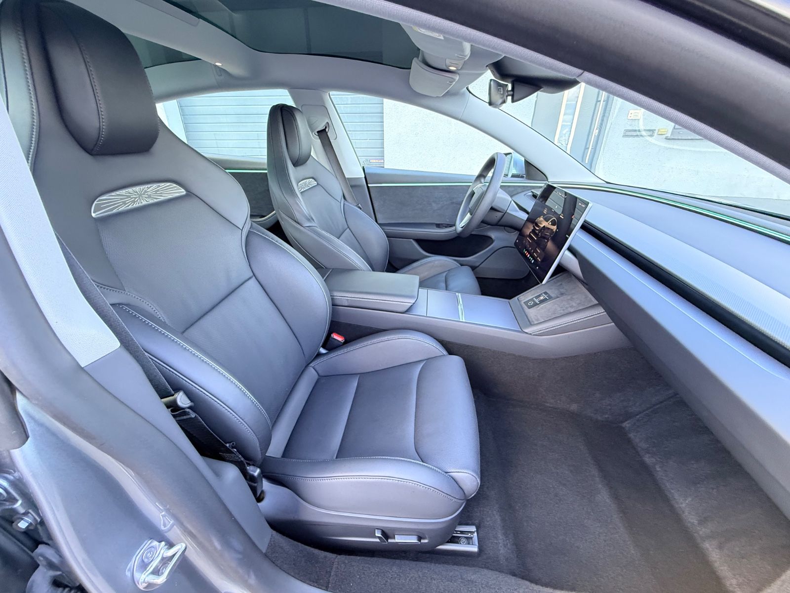 Tesla Model 3 Performance Highland 2025 | Quichsilber