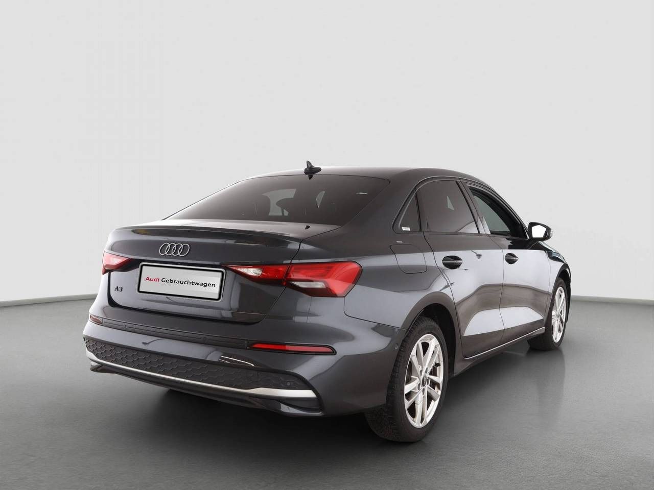 Audi A3 Limousine ADVANCED 30 TFSI S-TRONIC - Samsaru's Car Outlet
