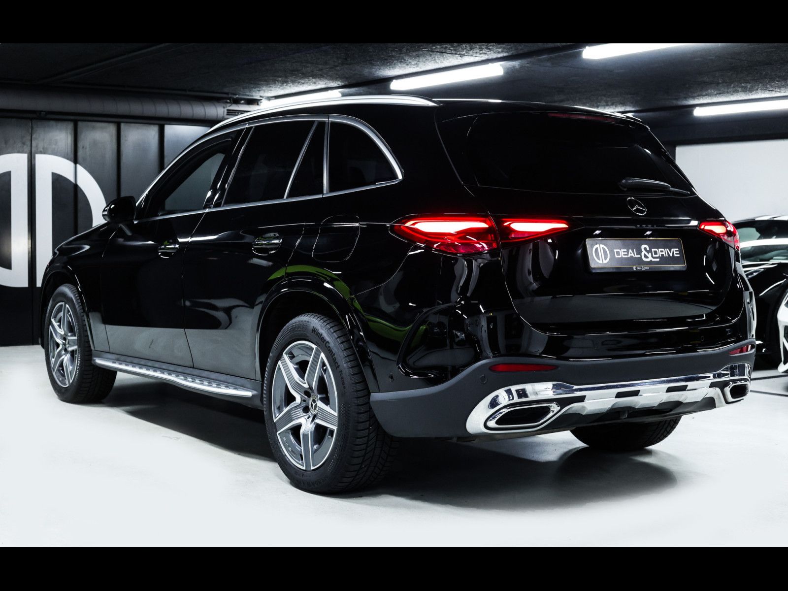 Mercedes-Benz GLC 300  DE AMG 4M°PREMIUM PLUS°BURM°AHK°DISTRO