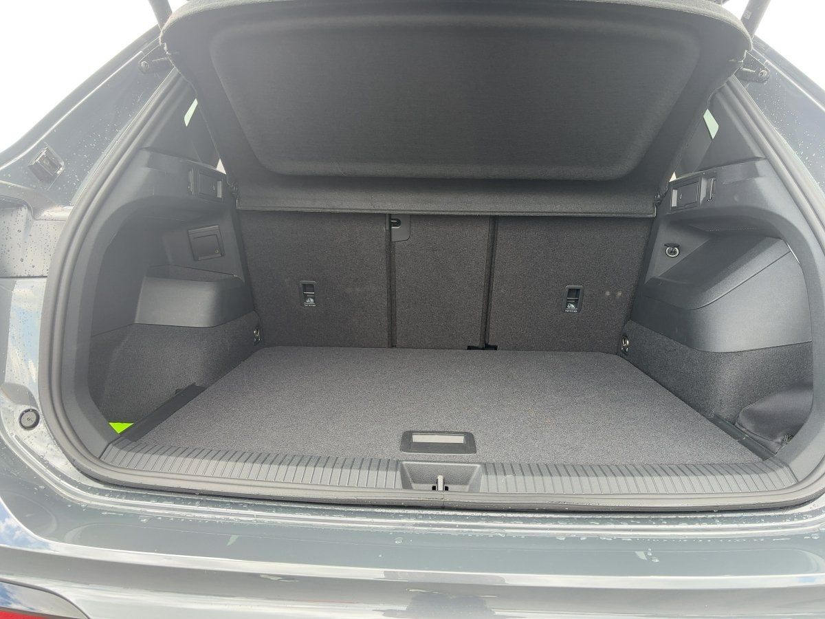 Volkswagen Tiguan R-Line 2.0 l TDI 4MOTION DSG AHK BlackSty