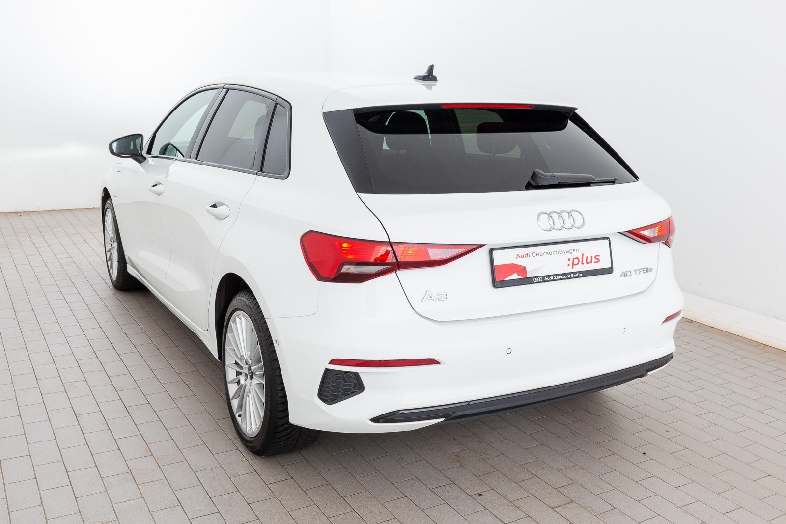 Audi A3 Sportback advanced 40 TFSI e S tr. LED PDC