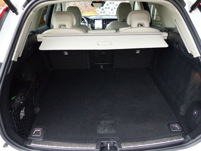 Volvo XC60 Inscription B4 AWD Aut.Leder hell*AHK*STHZG