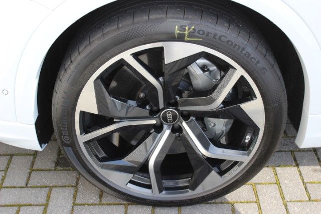 Audi RS Q8 4.0 TFSI MLED Pano HuD LM23 RS Dynamik