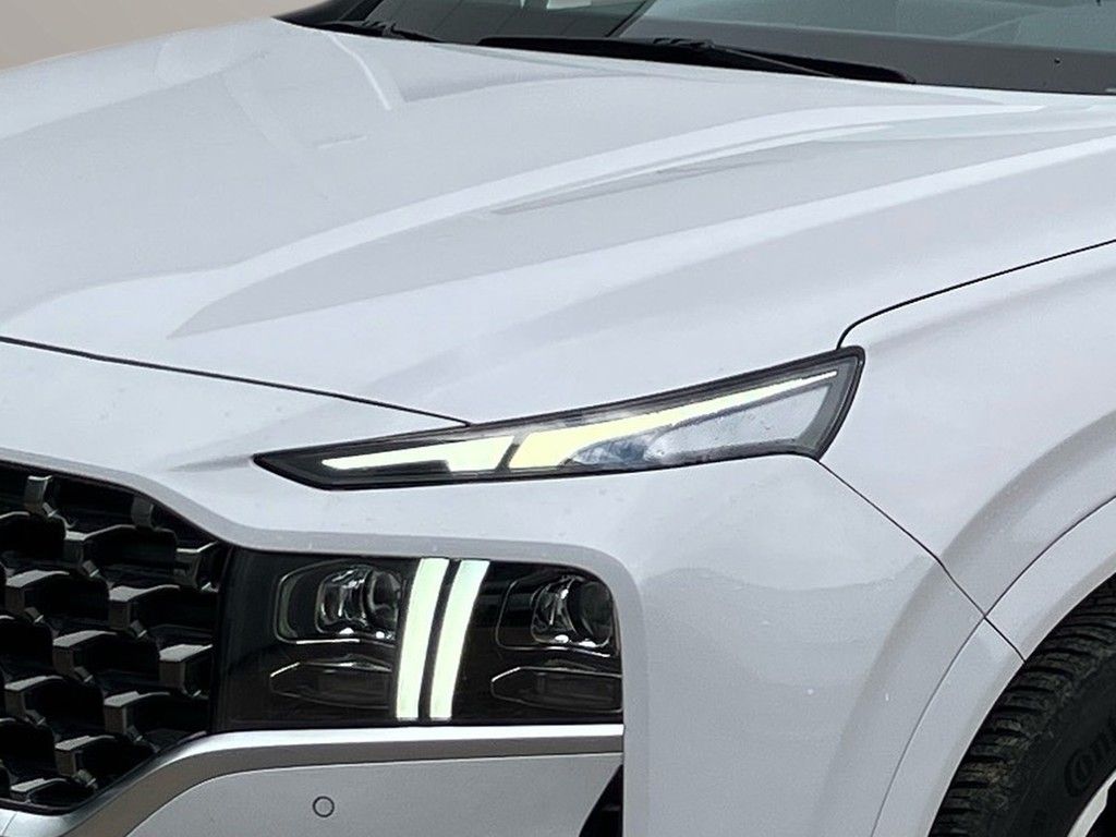 Hyundai Santa Fe HEV Signature Hybrid - Samsaru's Car Outlet