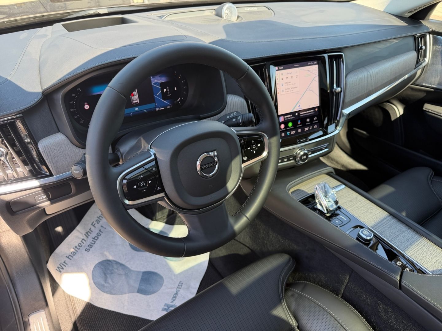 Volvo V90 Cross Country B4 AWD Ultimate B&W StandHZG L