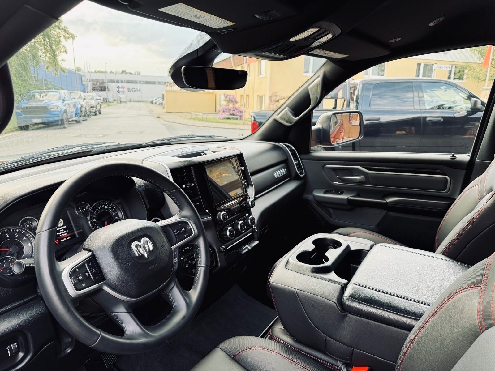 Dodge 5.7*4X4*OFFROAD*LIFT*AHK*NAVI*GARANTIE*ABDECKUNG