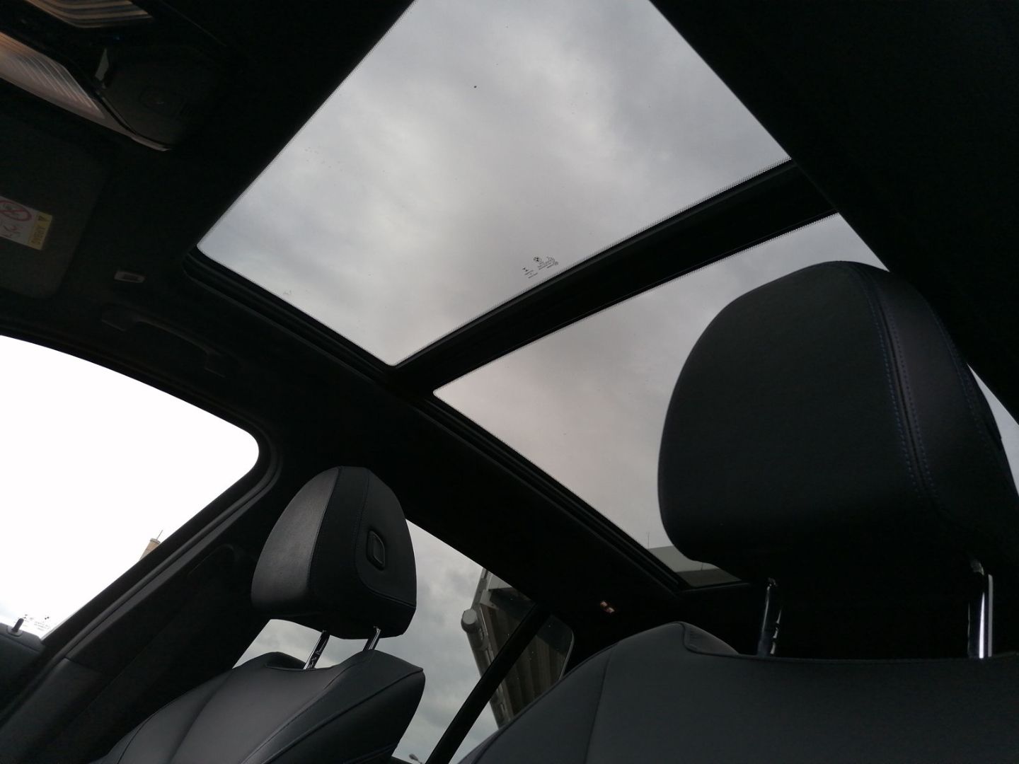 BMW iX3 Impressive Sportpaket 20''  HUD AHK Laser H&