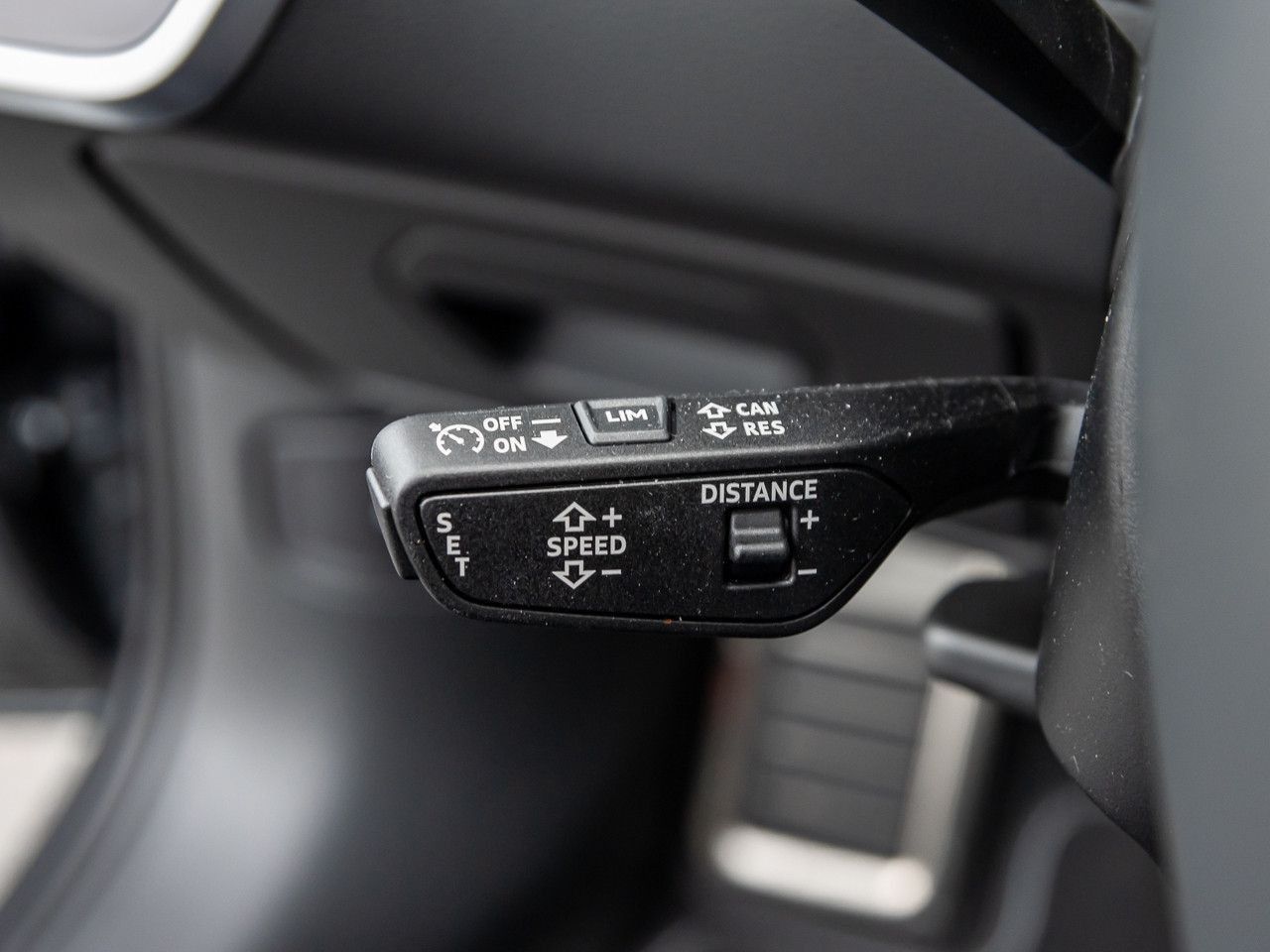 Audi A6 Avant S line 45 TFSI quattro S tronic ACC HUD
