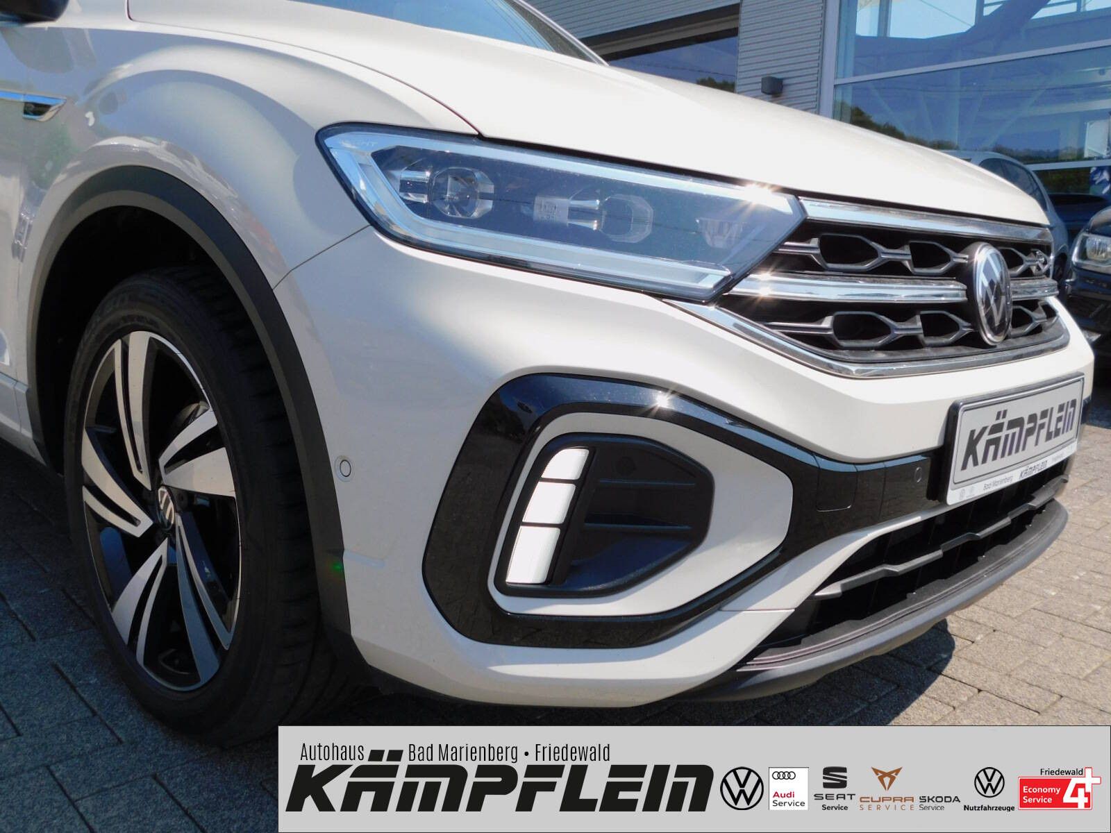 Volkswagen T-Roc R-Line 1.5TSI DSG - Samsaru's Car Outlet