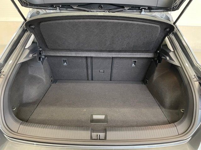 Volkswagen T-Roc 1.0 TSI - Samsaru's Car Outlet