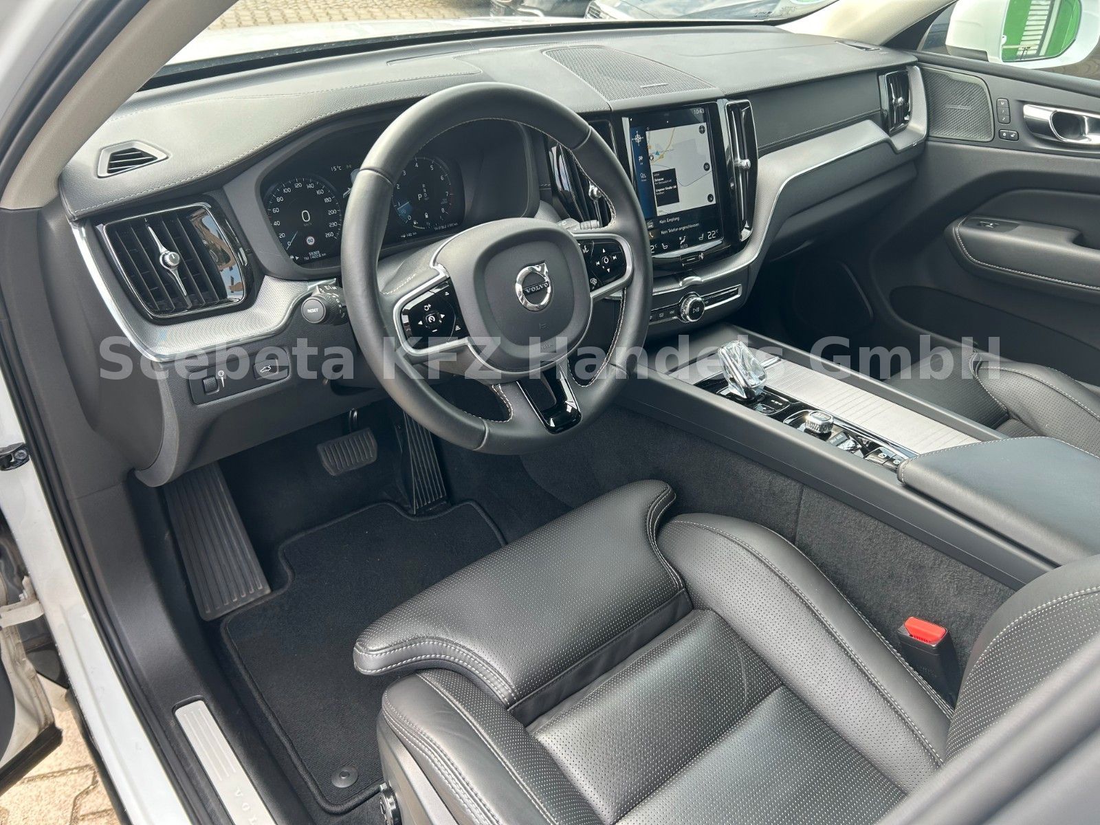 Volvo XC60 AWD -ACC-Belü.Sitz-Massage-LED-20Zo