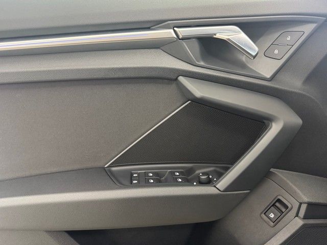 Audi A3 Sportback 40 TFSI e S line BUSINESSP RFK HUD