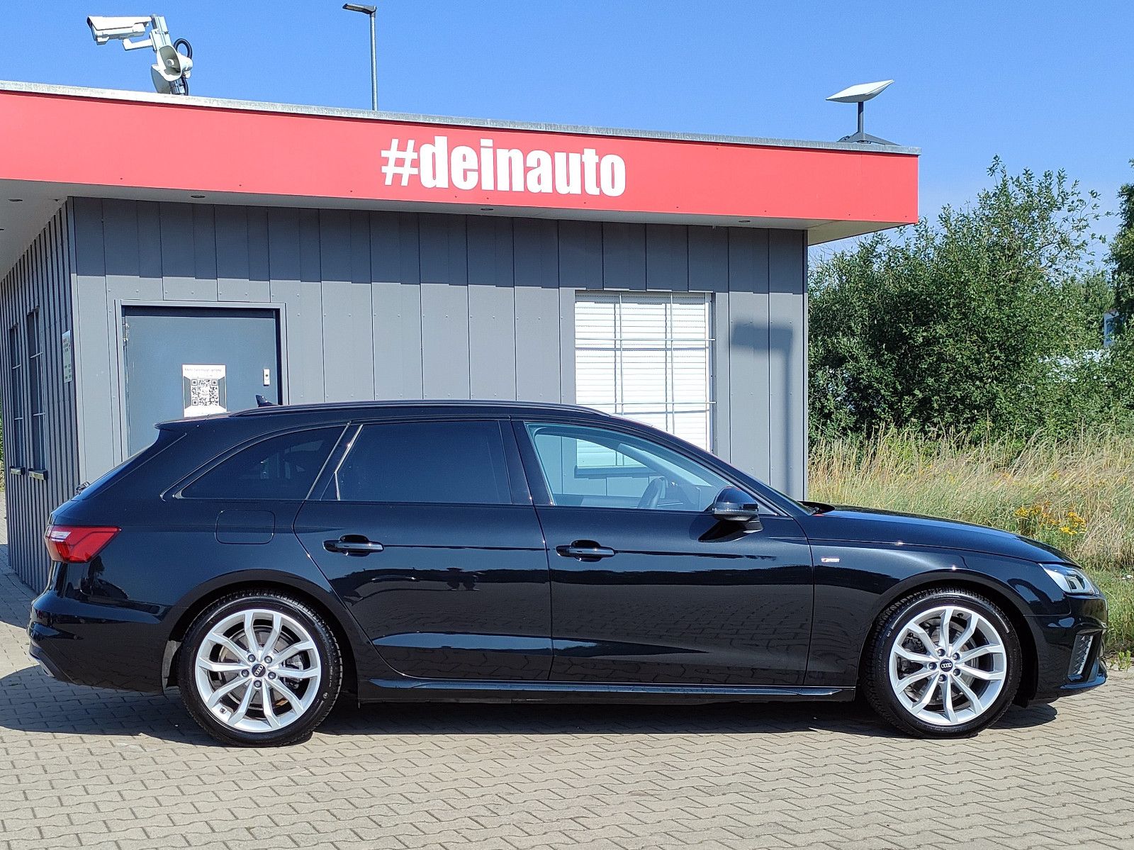 Audi A4 Avant 35 TFSI S line - Samsaru's Car Outlet