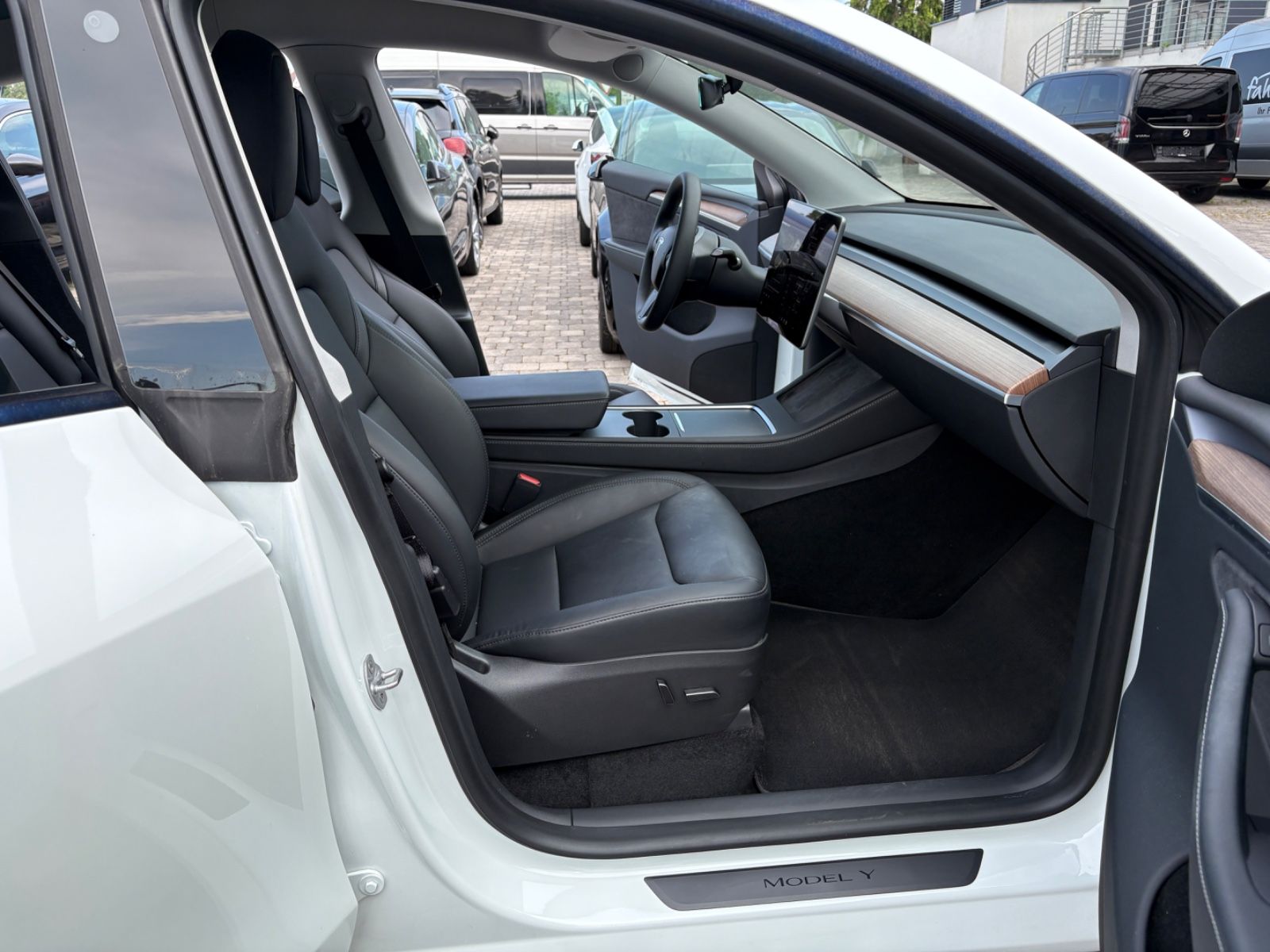 Tesla Model Y Performance Dual AWD