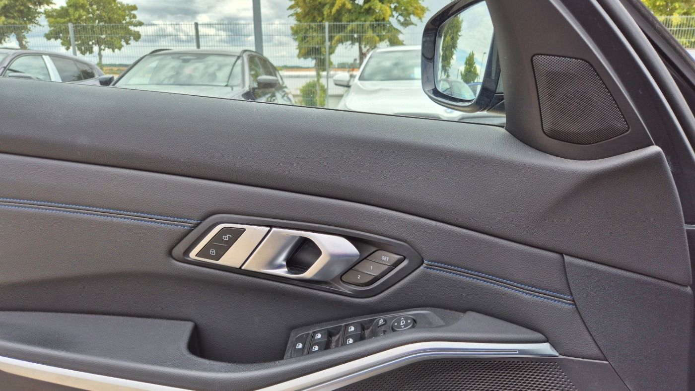 BMW 320E M-Sport - Samsaru's Car Outlet