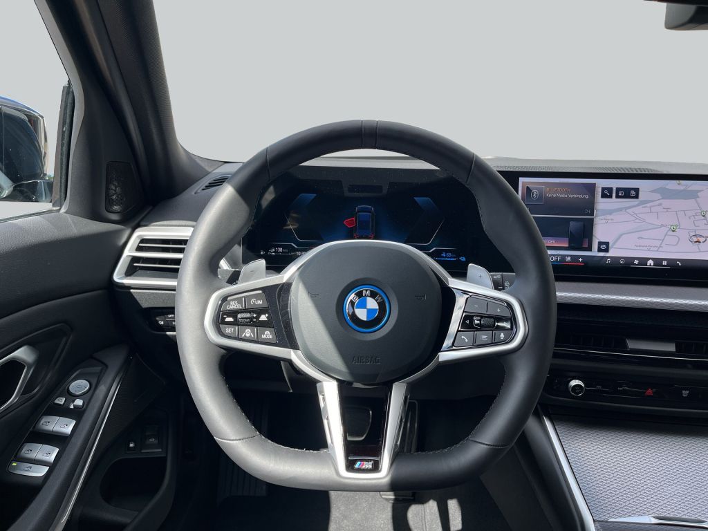 BMW 330e Touring xDrive Aut.