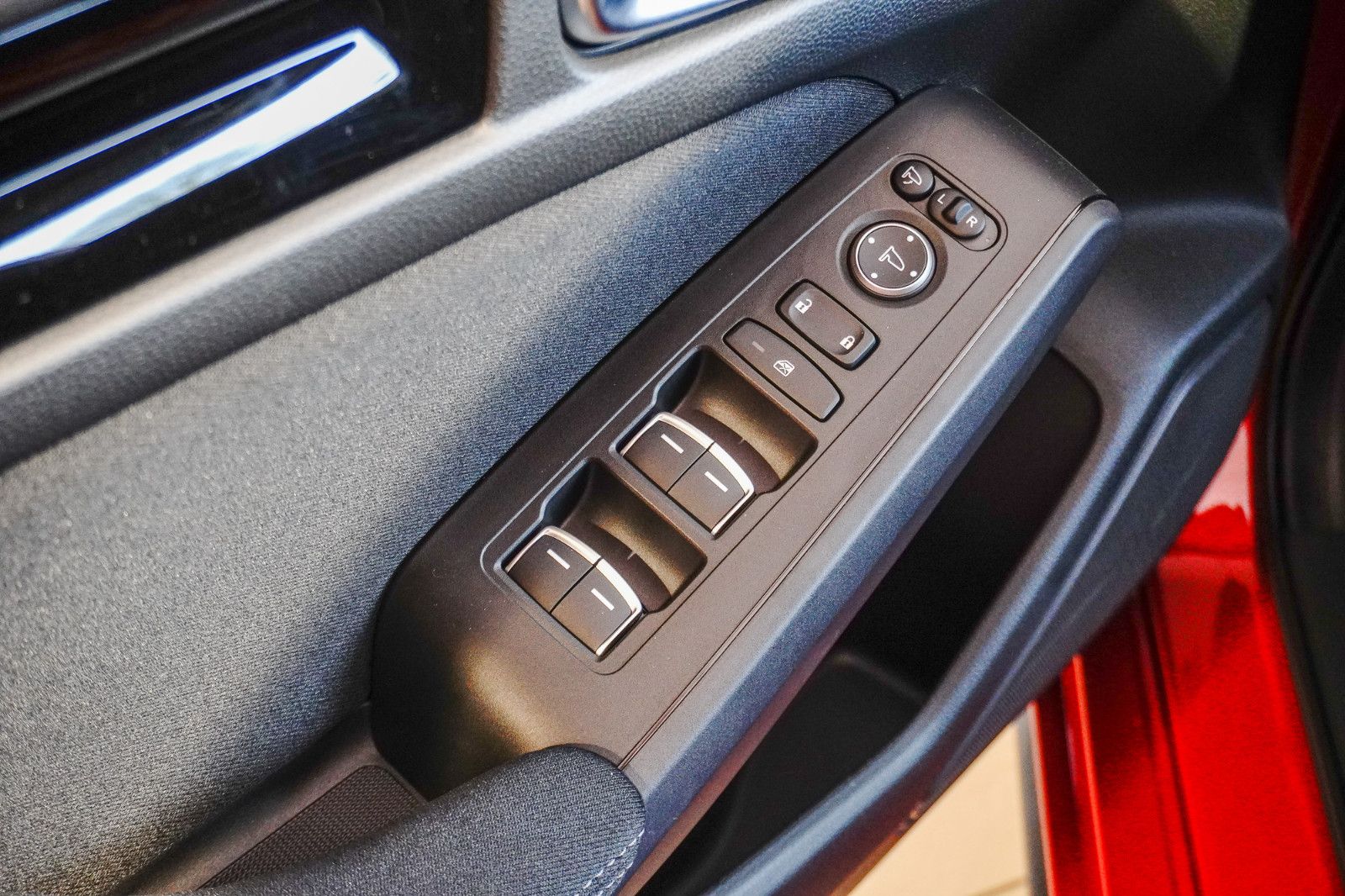 Honda Civic e:HEV 2.0 i-Hybrid e-CVT ELEGANCE Ganzjahr