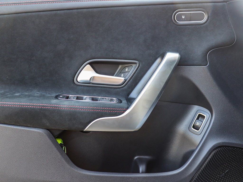 Mercedes-Benz CLA 250 4M AMG - Samsaru's Car Outlet