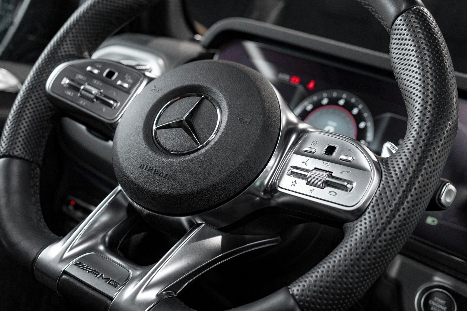 Mercedes-Benz G 63 AMG - Samsaru's Car Outlet