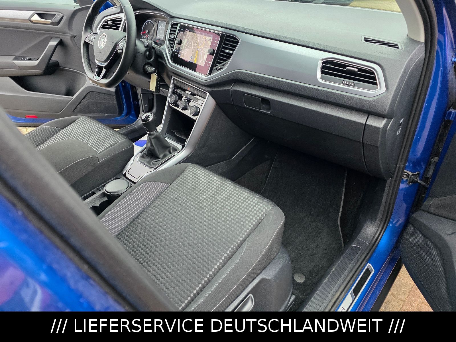 Volkswagen T-Roc 1.5 Active - Samsaru's Car Outlet