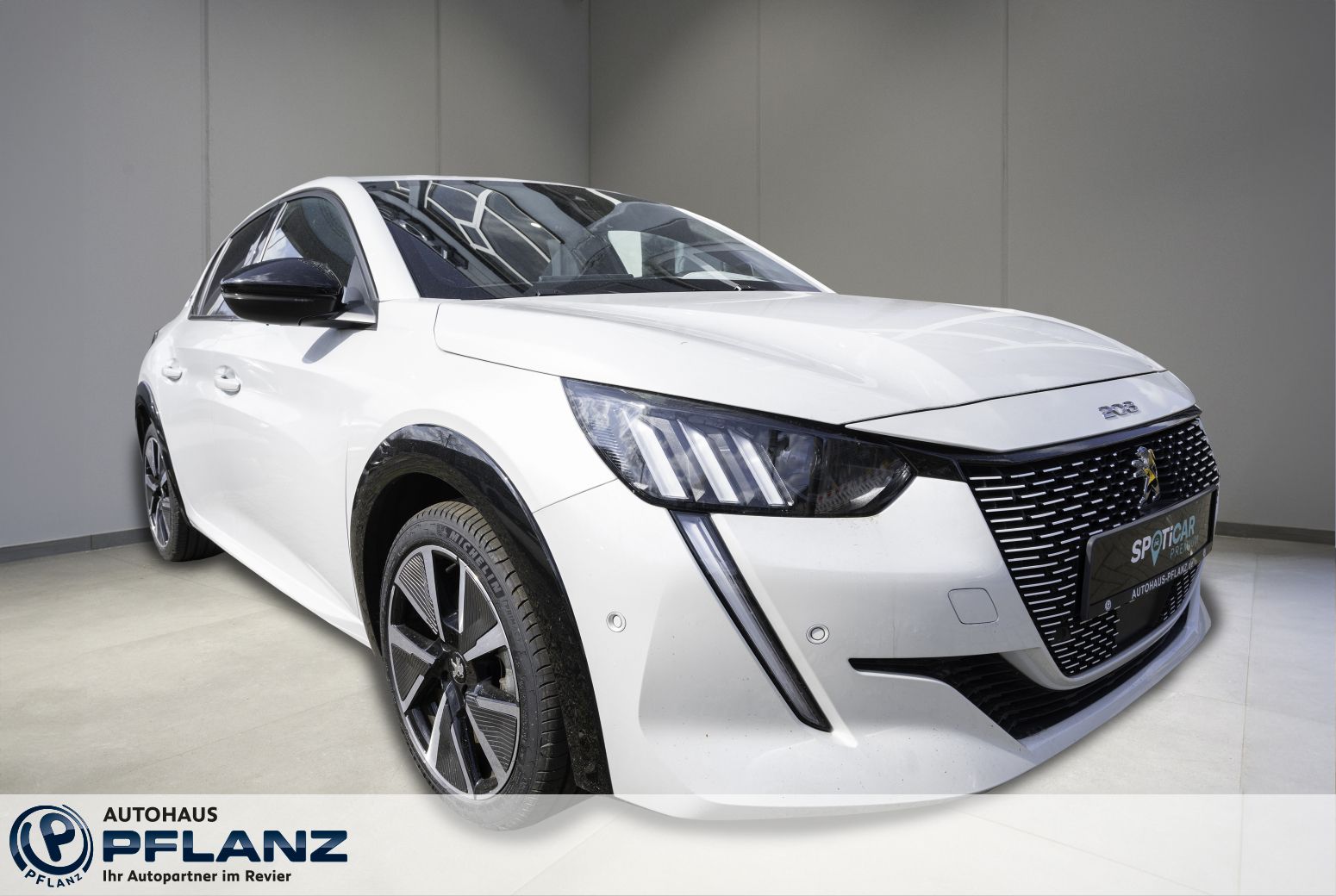 Peugeot e-208 GT Pack - Samsaru's Car Outlet