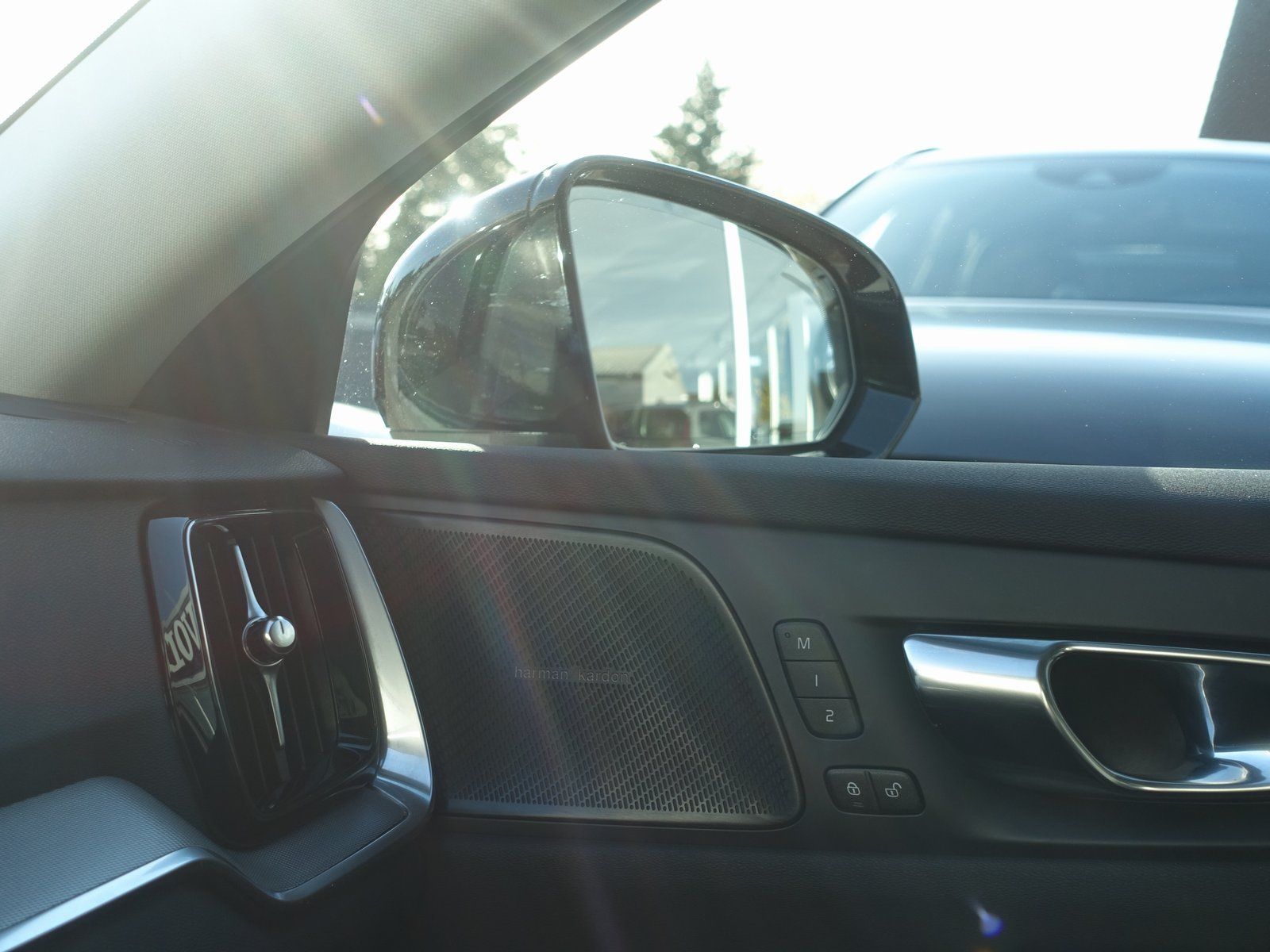 Volvo V60 Plus T6 AWD Plug-in Hybrid/AHK/Pano/360°/H&K