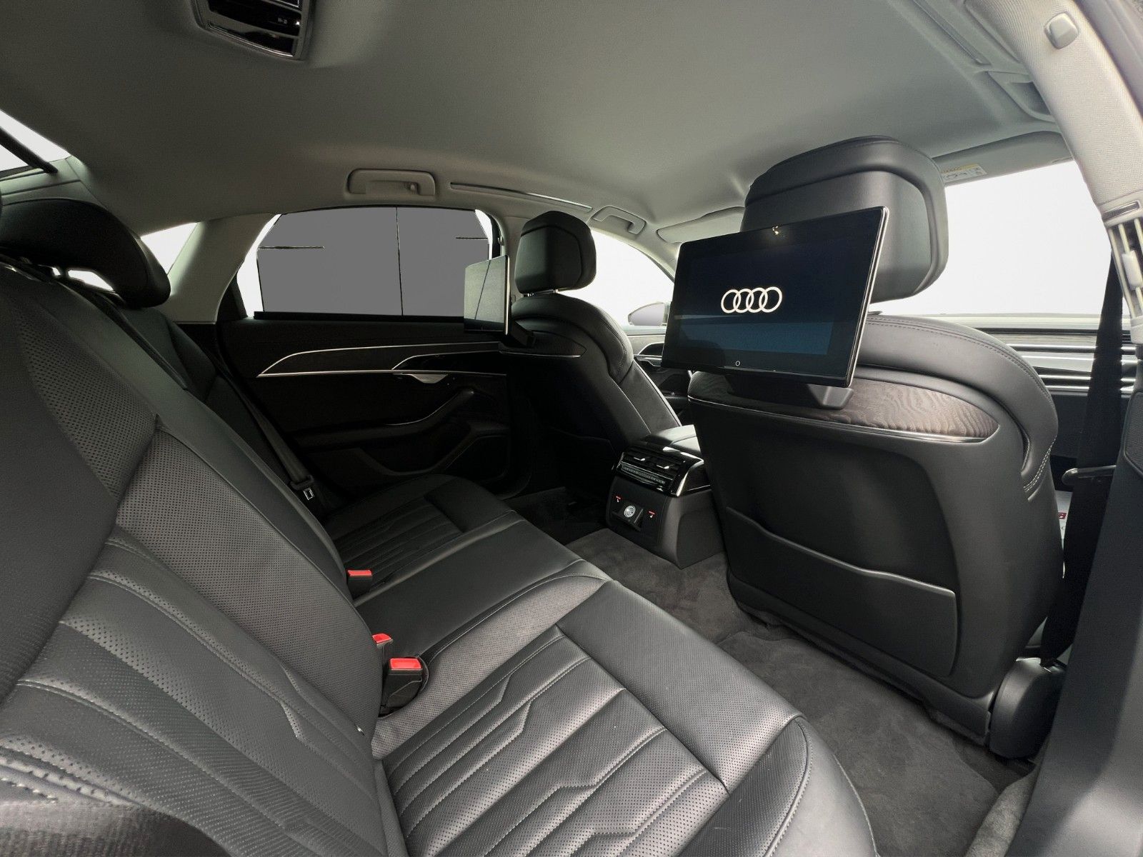 Audi A8 50 TDI quattro - Samsaru's Car Outlet
