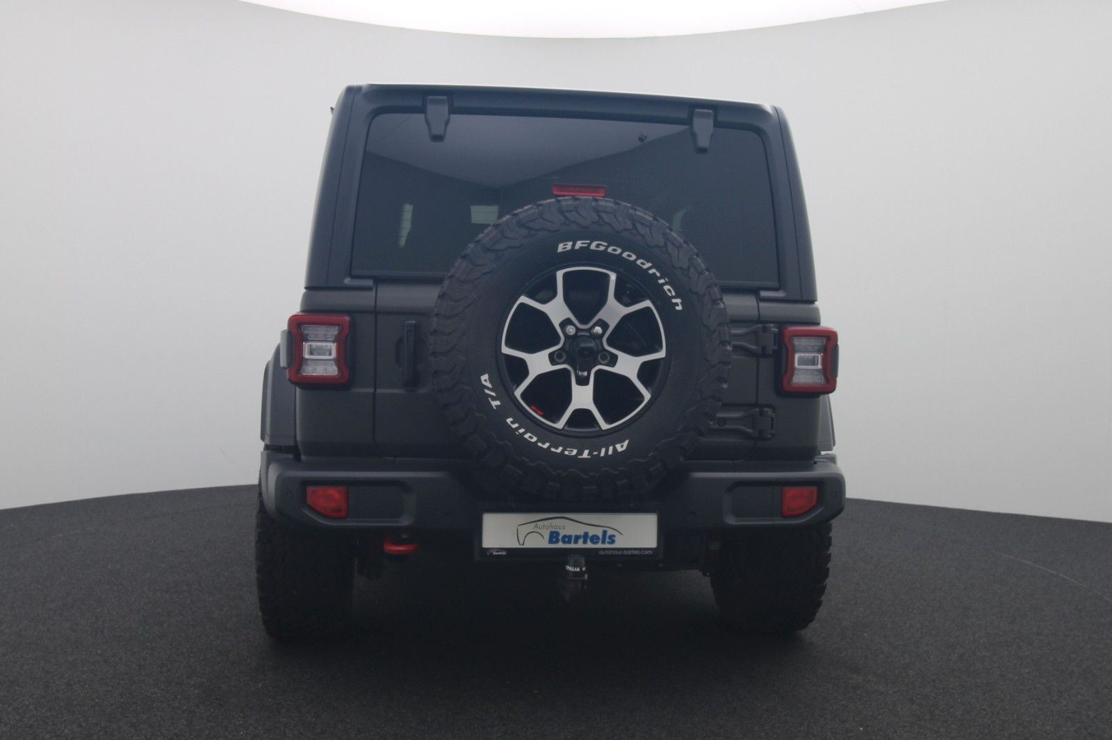 Jeep Wrangler Rubicon 2.2l CRDi grün Matt Lackierung