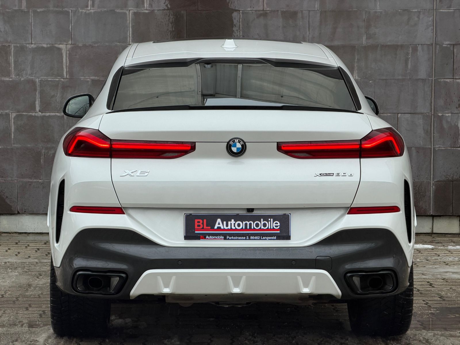 BMW X6 30d M SPORT PRO.LUFTFEDER.SOFTCL.PANO.AHK.22"