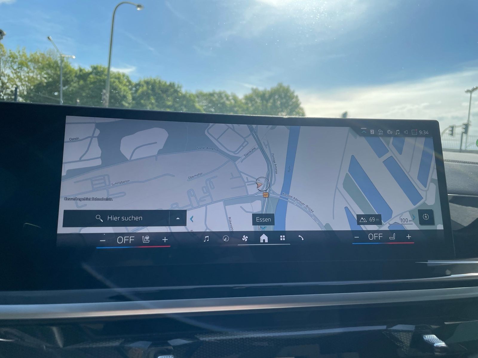 BMW X6 xDrive40d M Sport || AHK Sky Lounge H&K HUD