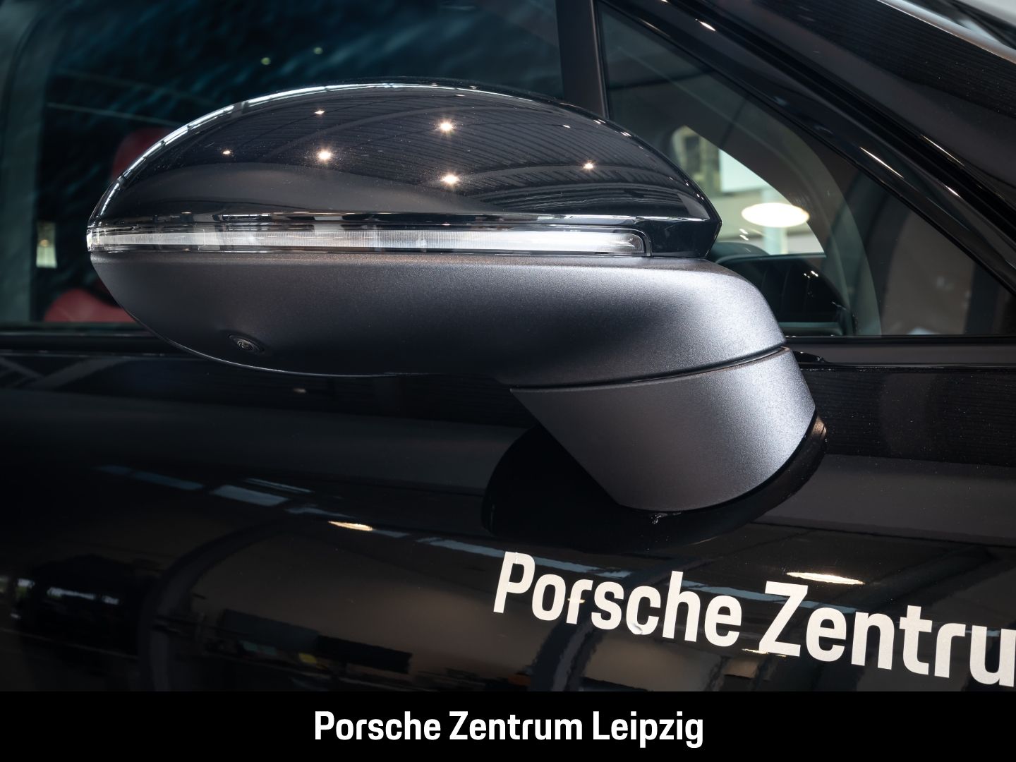 Porsche Cayenne E-Hybrid SportDesign HD-Matrix AHK HeadU