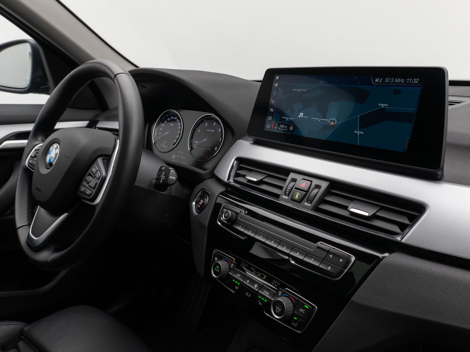 BMW X1 xD20d - Samsaru's Car Outlet