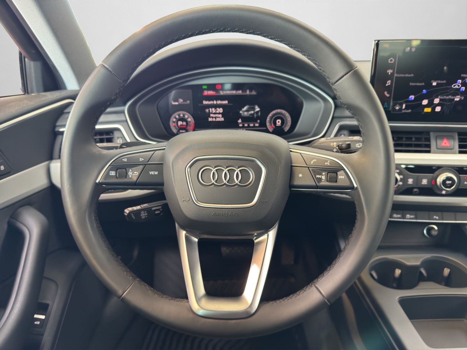 Audi A4 Avant 45 TFSI quattro S tronic - Samsaru's Car Outlet