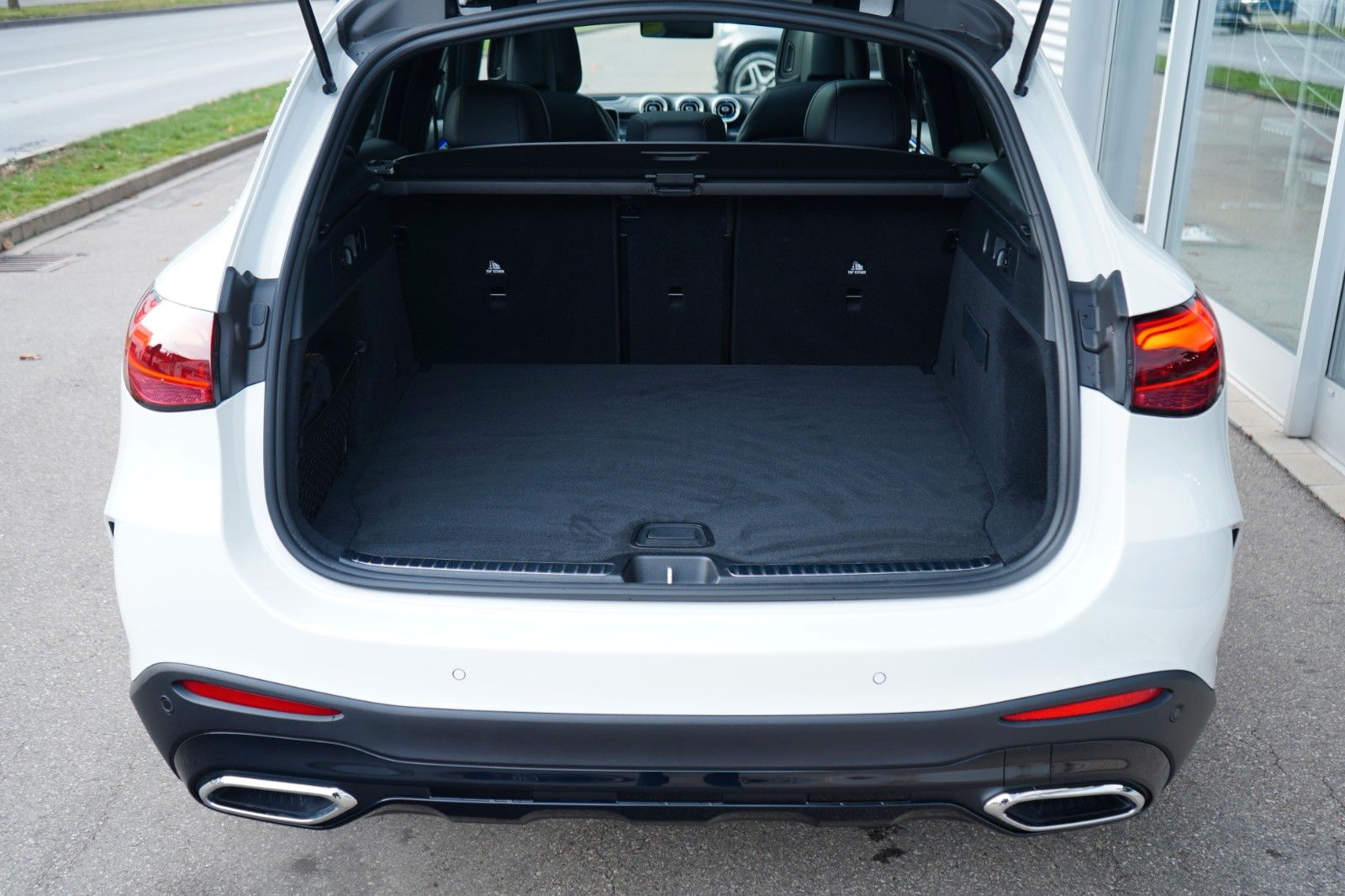 Mercedes-Benz GLC 200 d 4M AMG+/MANUFKTR/360°/DIGITAL/PANO/BUR