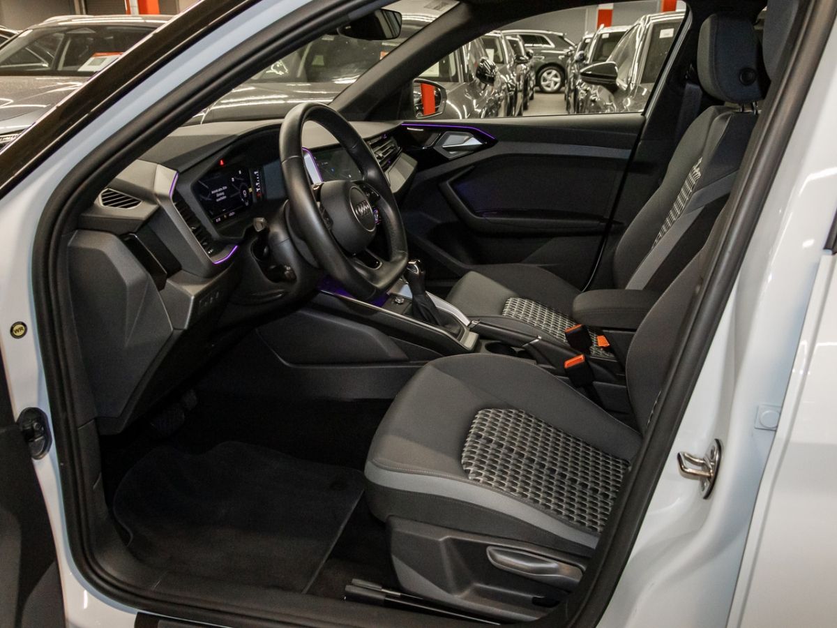 Audi A1 Sportback 35 TFSI S line - Samsaru's Car Outlet