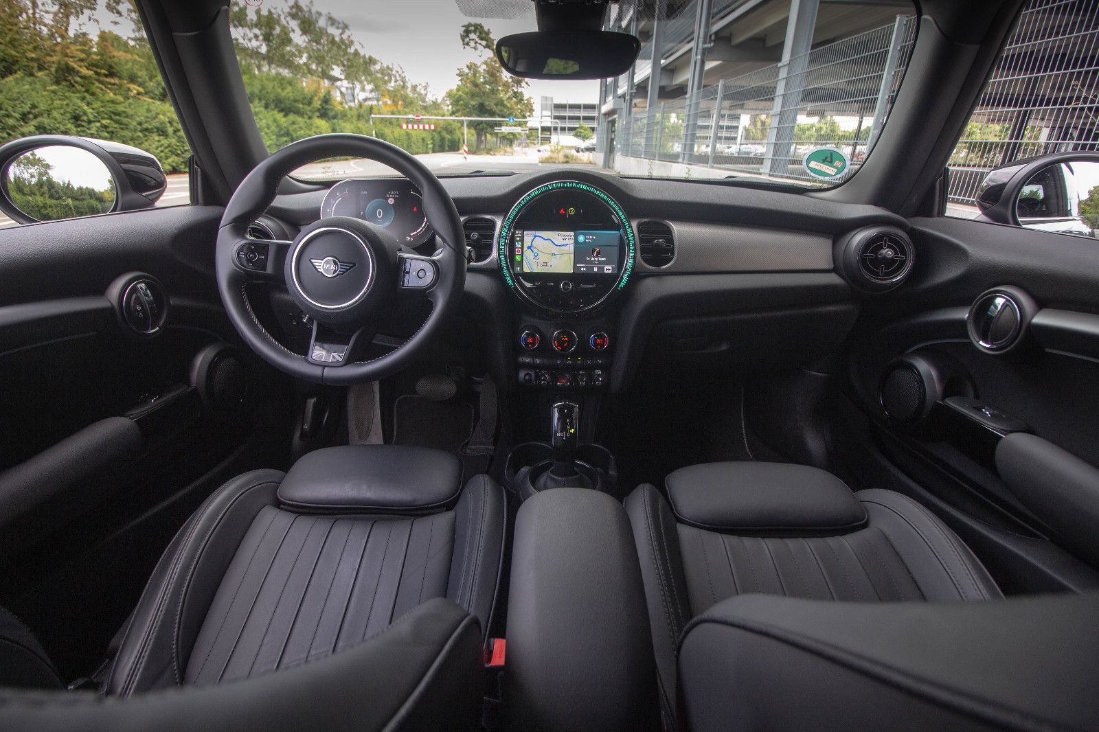 MINI Cooper *Yours Trim* - Samsaru's Car Outlet