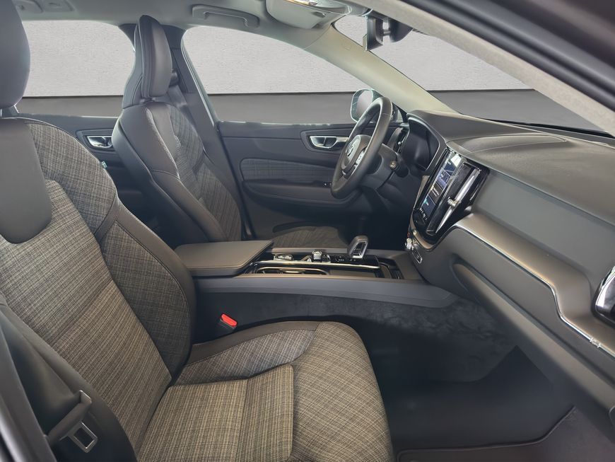 Volvo XC60 B5 B AWD Core