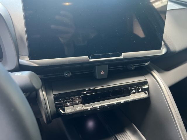 Toyota C-HR Hybrid FWD - Samsaru's Car Outlet