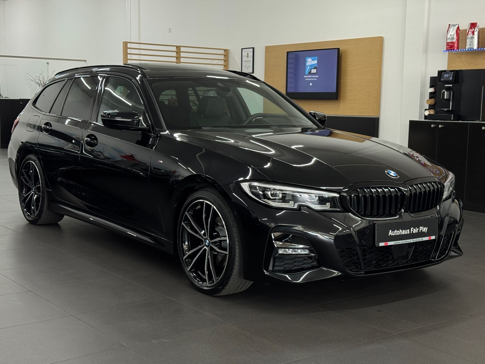 BMW 320 d M Sport - Samsaru's Car Outlet