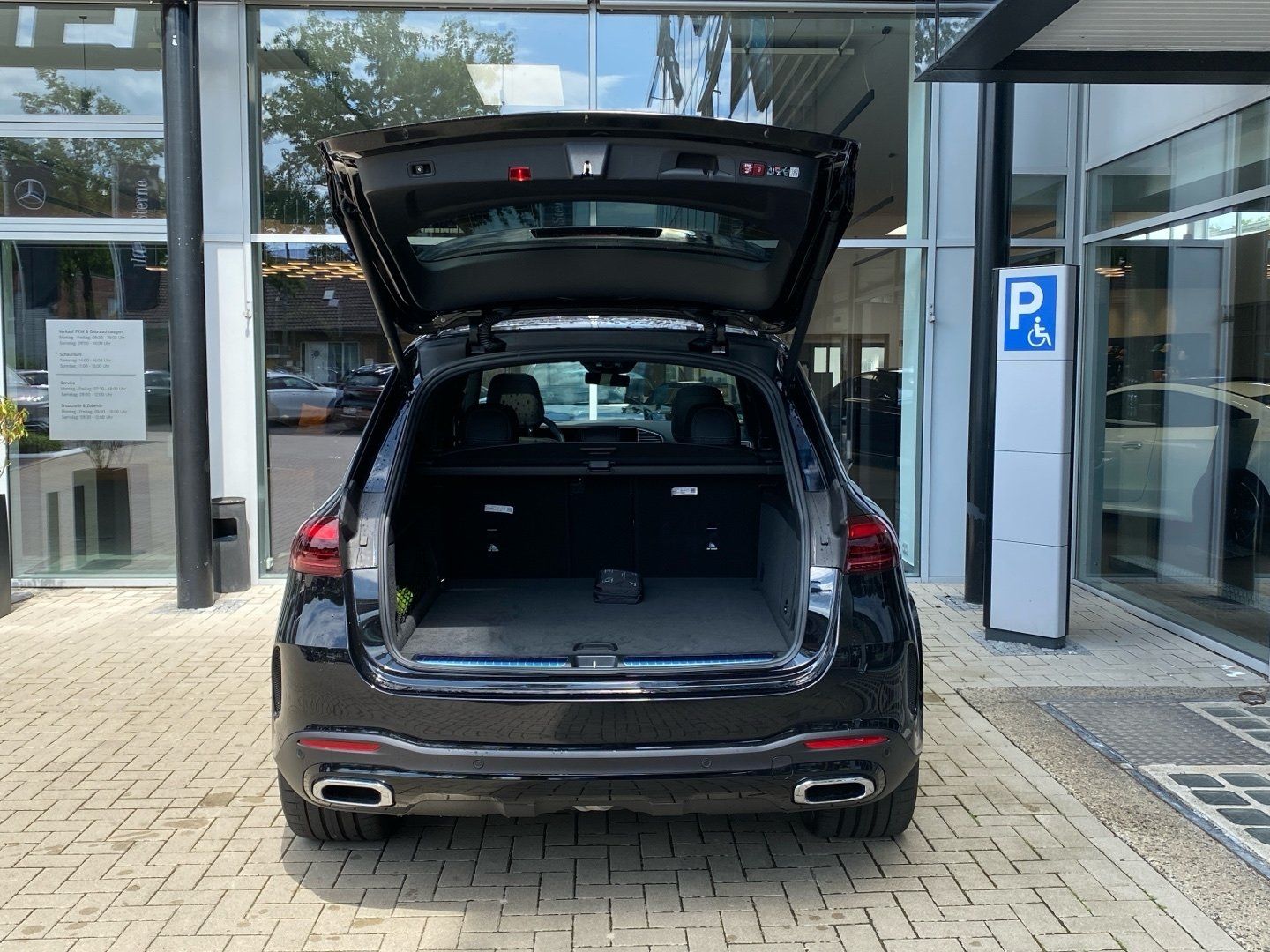 Mercedes-Benz GLE 450 4M AMG Distronic Multibeam Pano AHK 360°