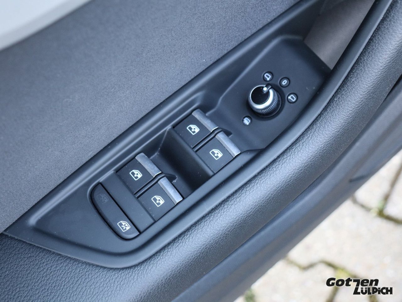 Audi A4 Avant 35 TDI advanced - Samsaru's Car Outlet