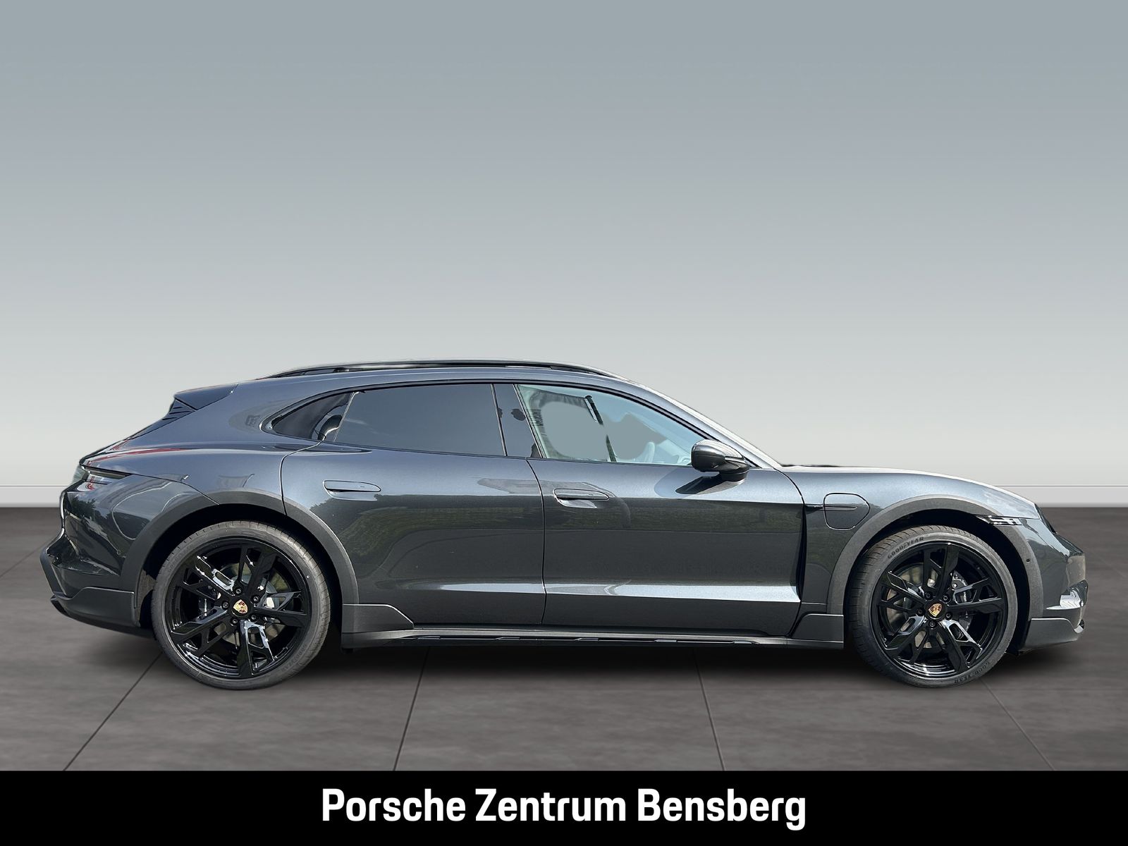 Porsche Taycan 4 Cross Turismo