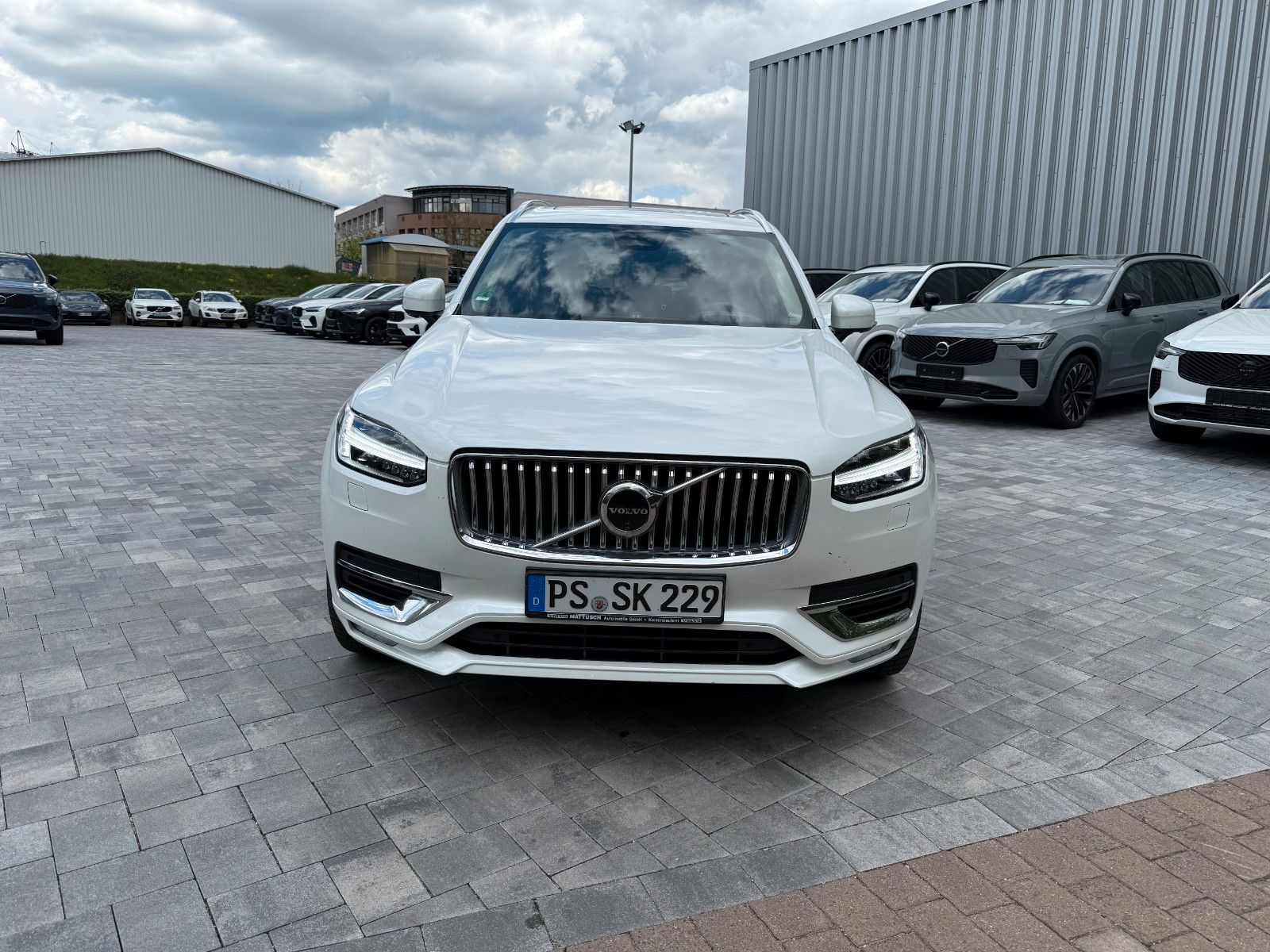 Volvo XC90 B5 AWD DIESEL+ULTIMATE+VOLLAUSTTATUNG+22"