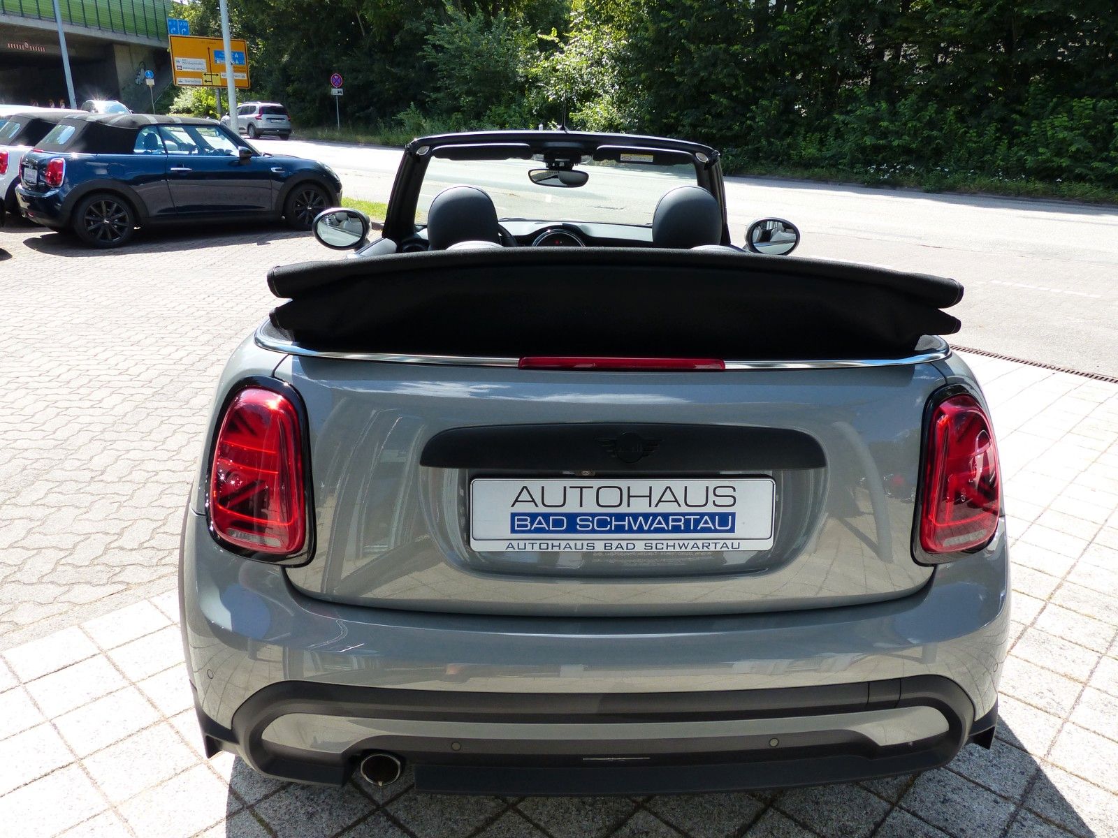 MINI One Cabrio Classic - Samsaru's Car Outlet