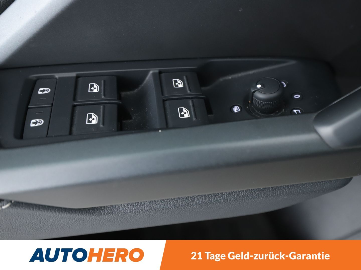 Audi Q3 40 TFSI quattro S Line - Samsaru's Car Outlet