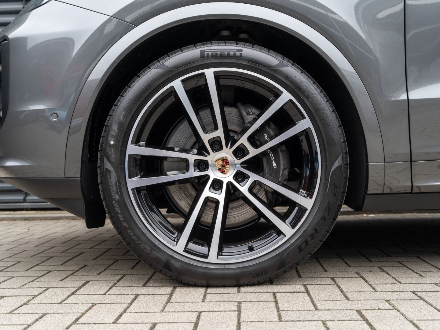 Porsche Cayenne E-Hybrid Coupe SAGA, BOSE