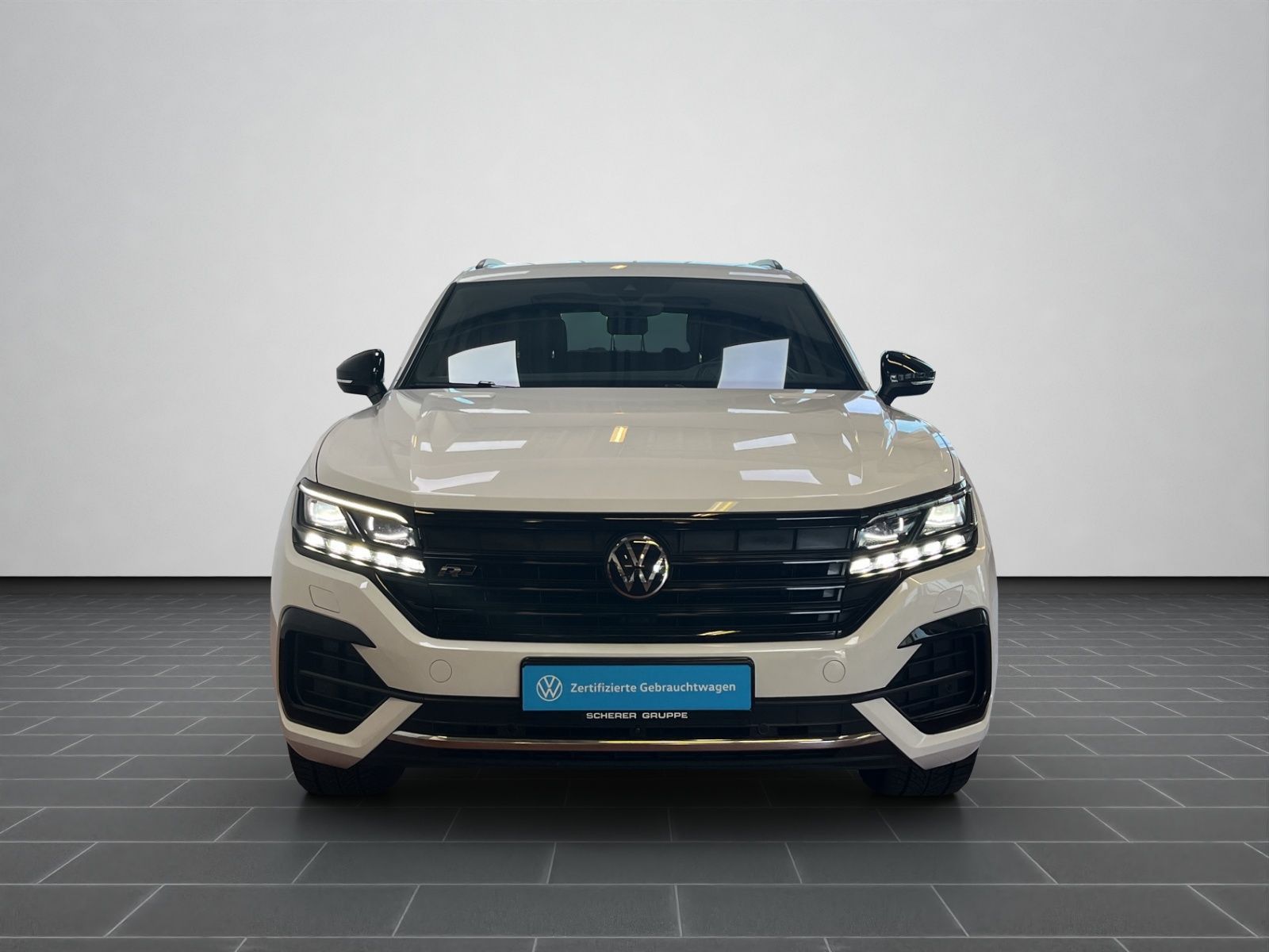 Volkswagen Touareg R-Line 3.0 TDI - Samsaru's Car Outlet