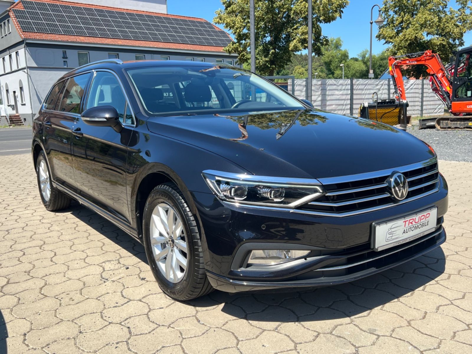 Volkswagen Passat 2.0 TDI - Samsaru's Car Outlet
