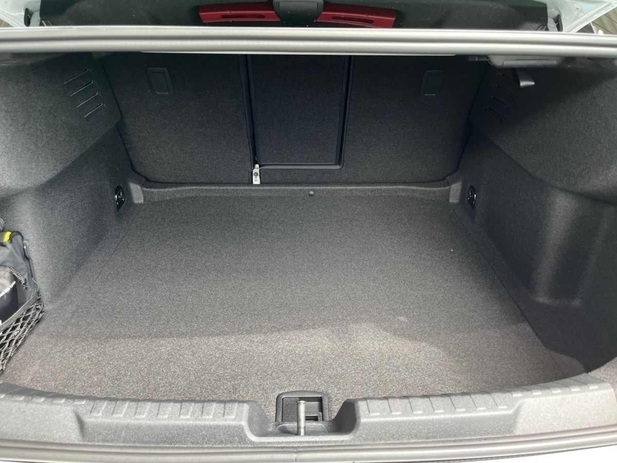 Audi A3 Limousine 35 TFSI S line - Samsaru's Car Outlet